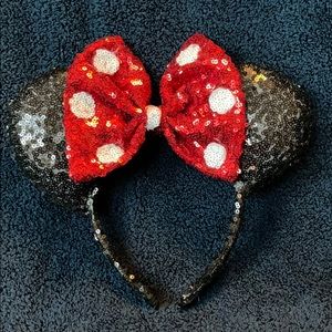 Adult Minnie Mouse Disney Ears!